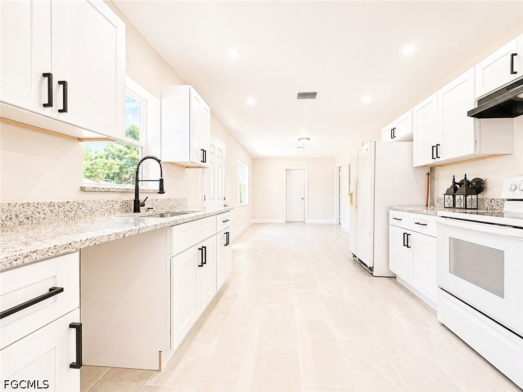 4426 Poinsettia Street Fort Myers FL 33905 2026019990 image3