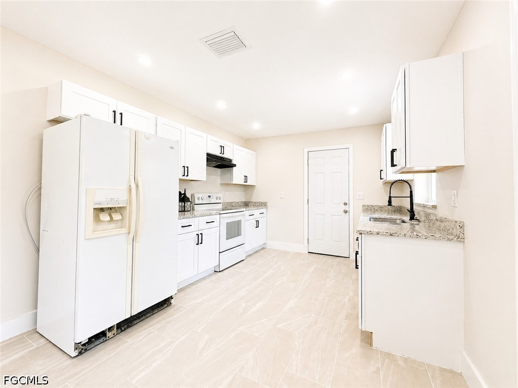 4426 Poinsettia Street Fort Myers FL 33905 2026019990 image5