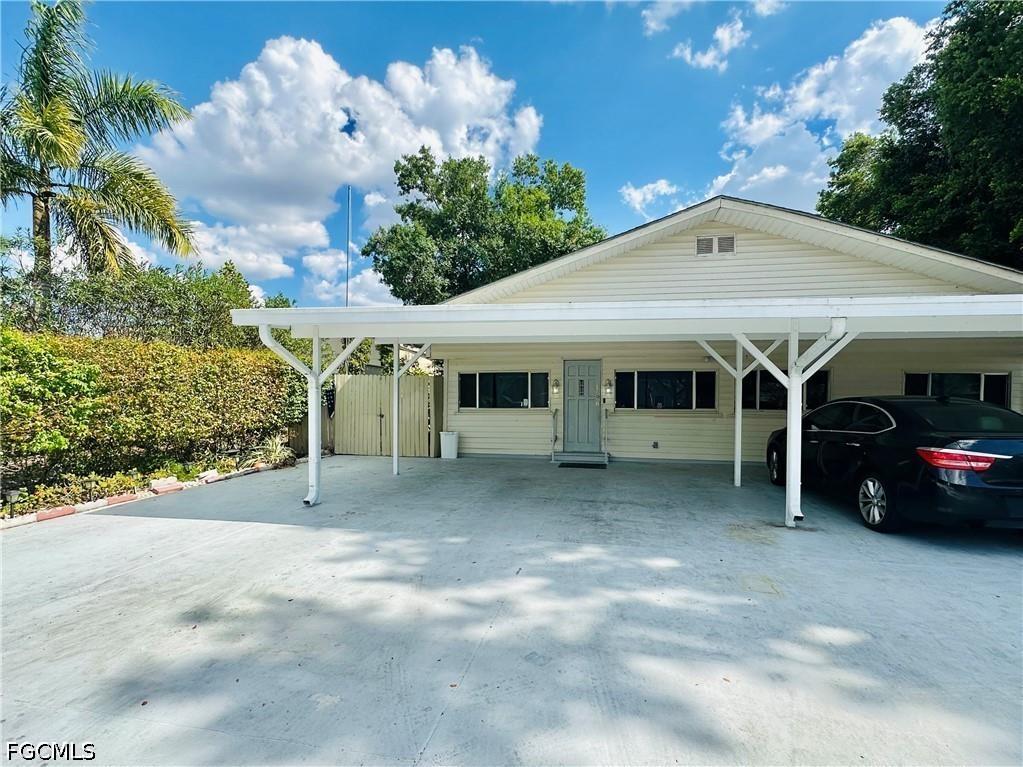 4428 Bessie Avenue Fort Myers FL 33905 2026017500 image1