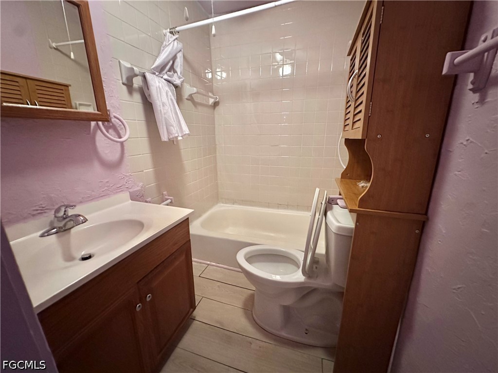 4428 Bessie Avenue Fort Myers FL 33905 2026017500 image9