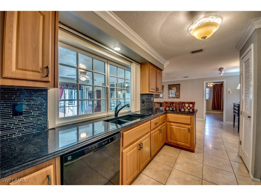 4428 SE 11th Avenue Cape Coral FL 33904 224068637 image1