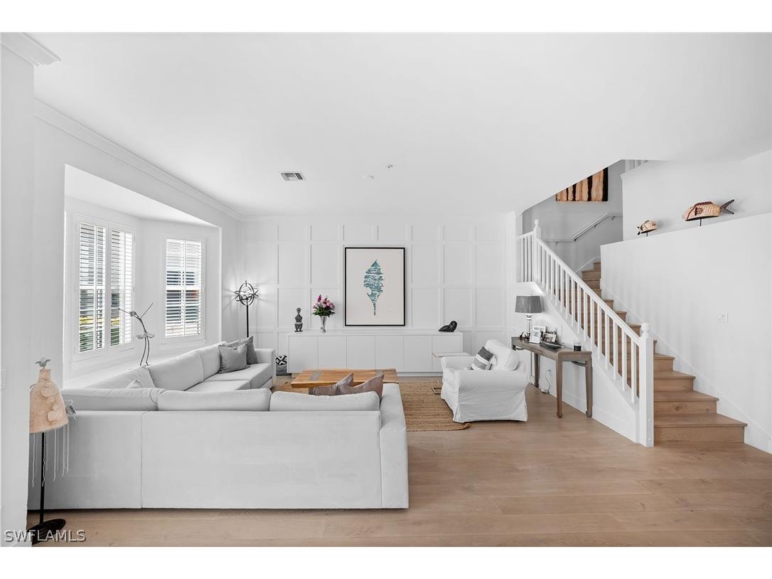 443 8th Avenue S #104 Naples FL 34102 226007857 image1