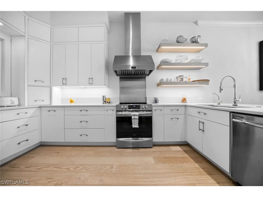 443 8th Avenue S #104 Naples FL 34102 226007857 image14