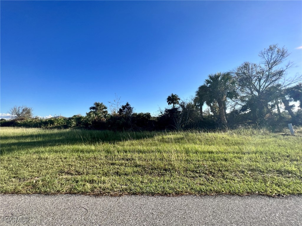 443 Albatross Road Rotonda West FL 33947 2025011726 image1