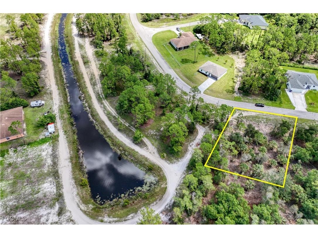 443 Burrstone Drive Lehigh Acres FL 33974 2025003075 image4