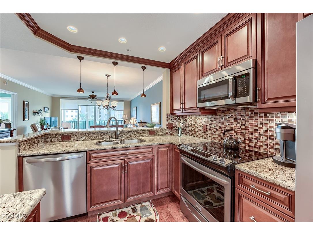 4431 Bay Beach Lane #532 Fort Myers Beach FL 33931 2025023631 image1