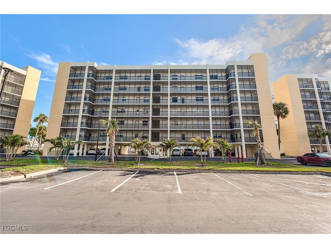 4431 Bay Beach Lane #532 Fort Myers Beach FL 33931 2025023631 image38