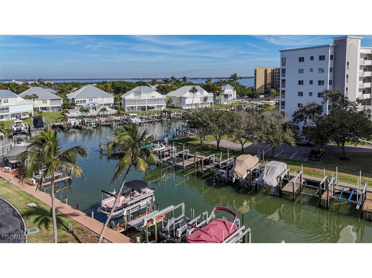 4431 Bay Beach Lane #543 Fort Myers Beach FL 33931 2025024504 image2