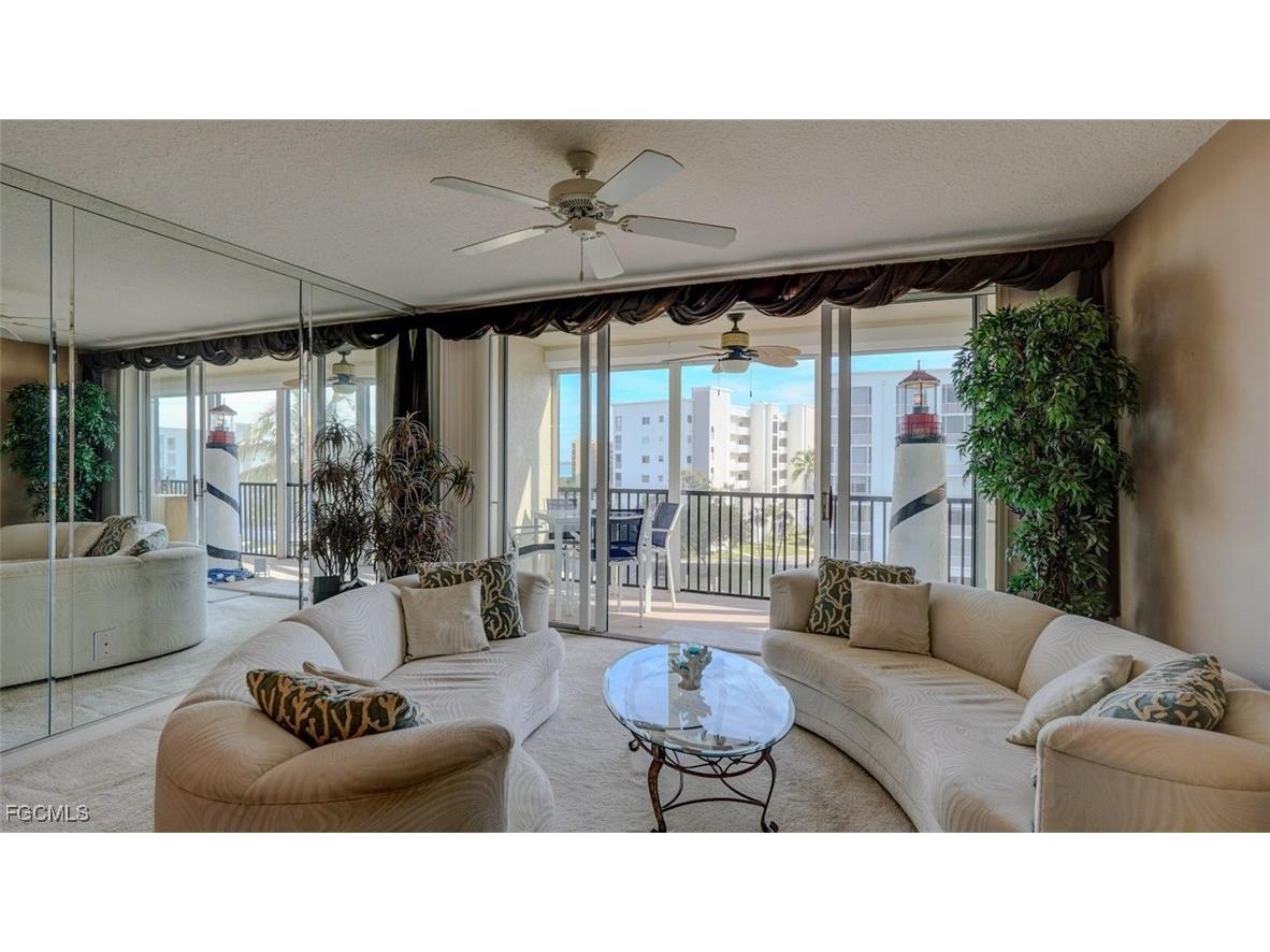 4431 Bay Beach Lane #543 Fort Myers Beach FL 33931 2025024504 image8