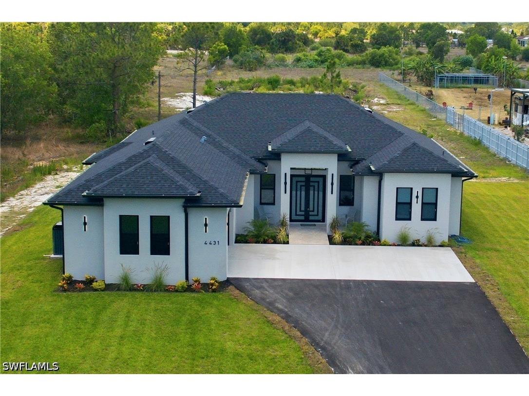 4431 Everglades Boulevard N Naples FL 34120 226019184 image1