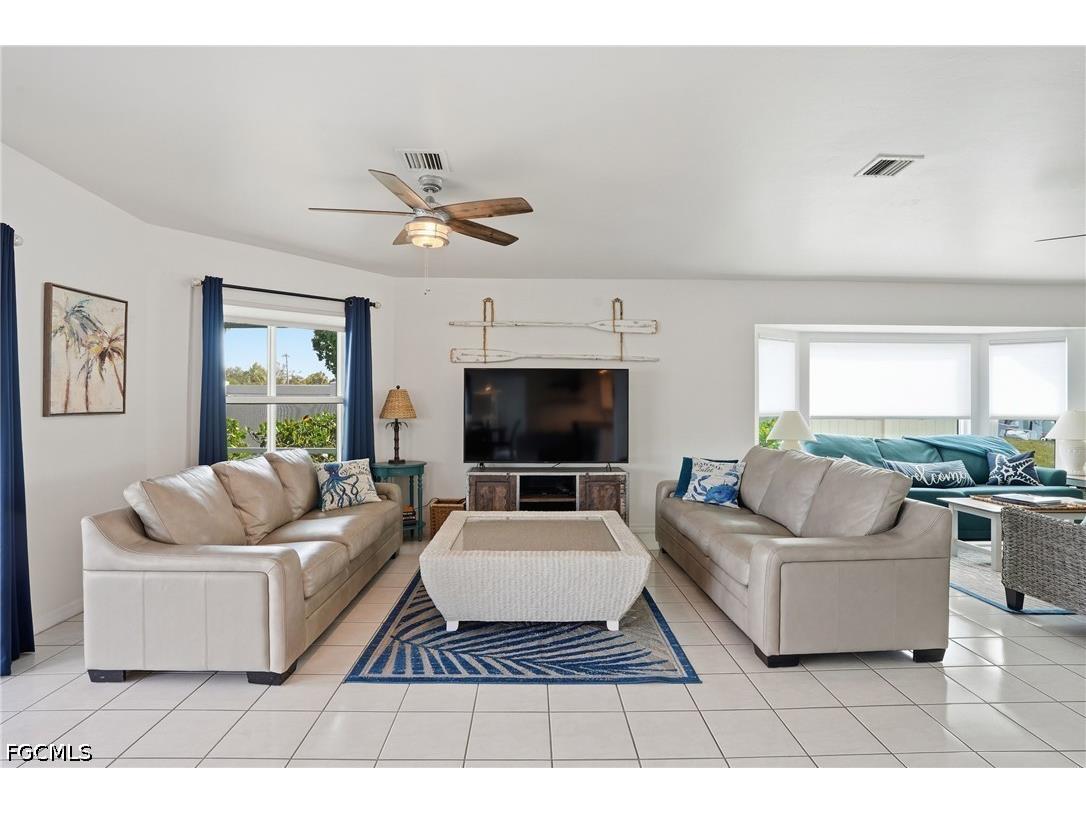 4433 SE 8th Place Cape Coral FL 33904 2026014419 image10