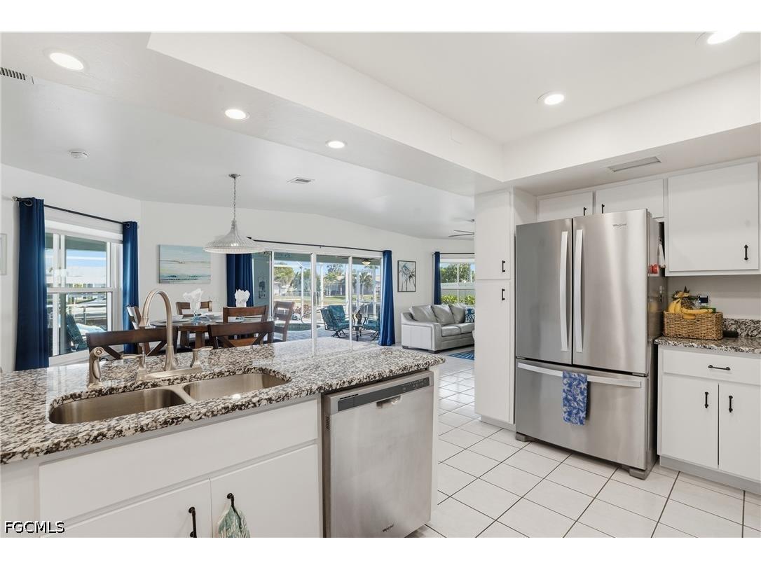 4433 SE 8th Place Cape Coral FL 33904 2026014419 image13