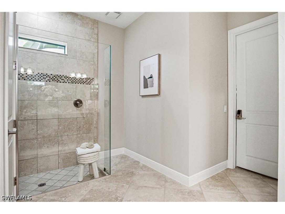4433 Tamarind Way Naples FL 34119 226026408 image30