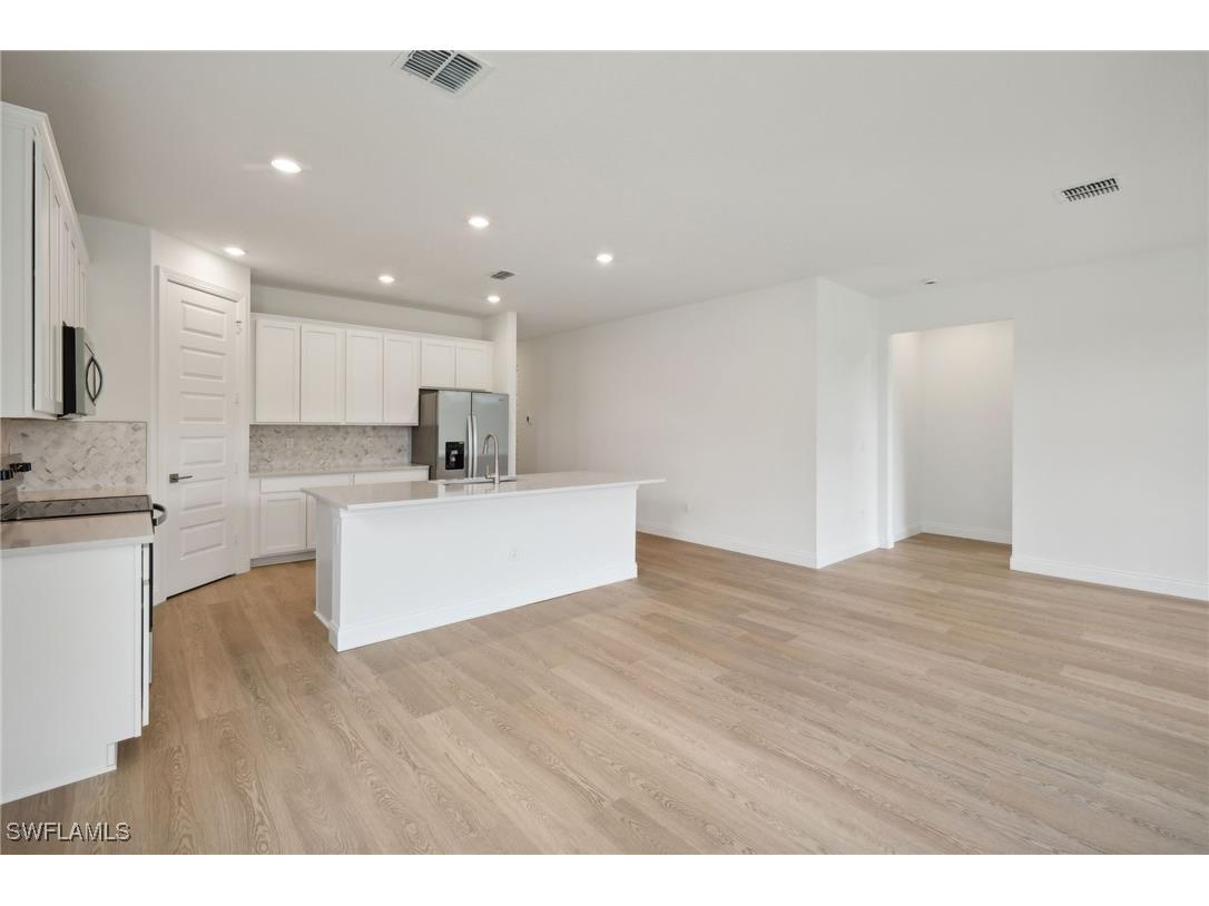 44332 Frontier Drive Punta Gorda FL 33982 225017140 image1