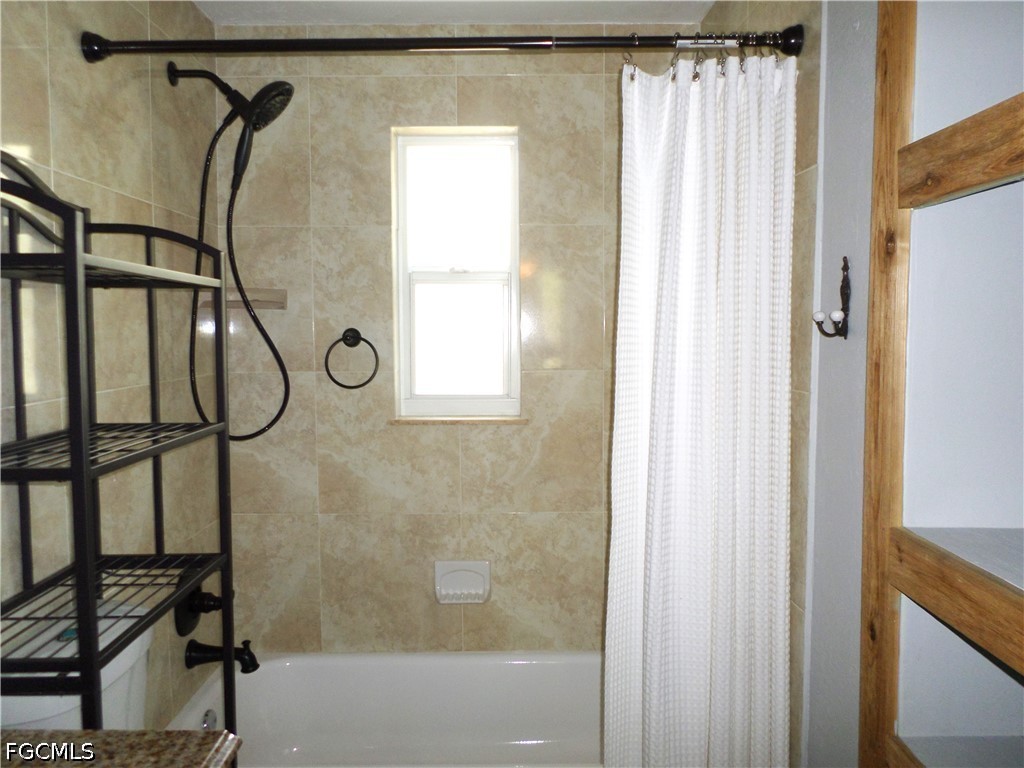 4436 Poinsettia Street Fort Myers FL 33905 2026016861 image15
