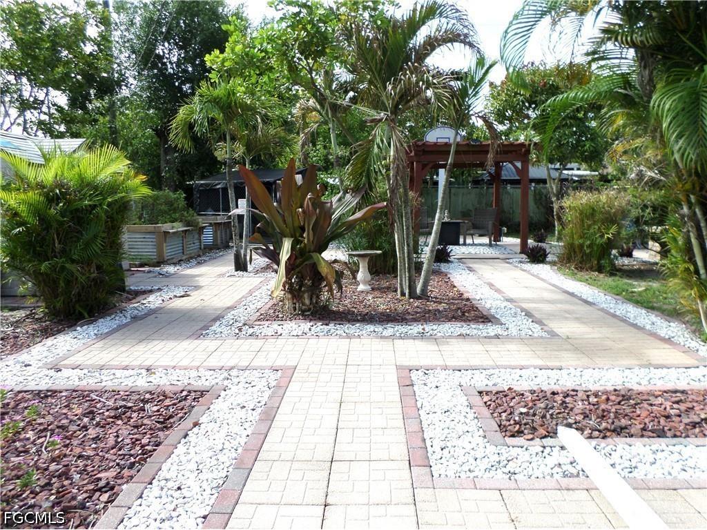 4436 Poinsettia Street Fort Myers FL 33905 2026016861 image20