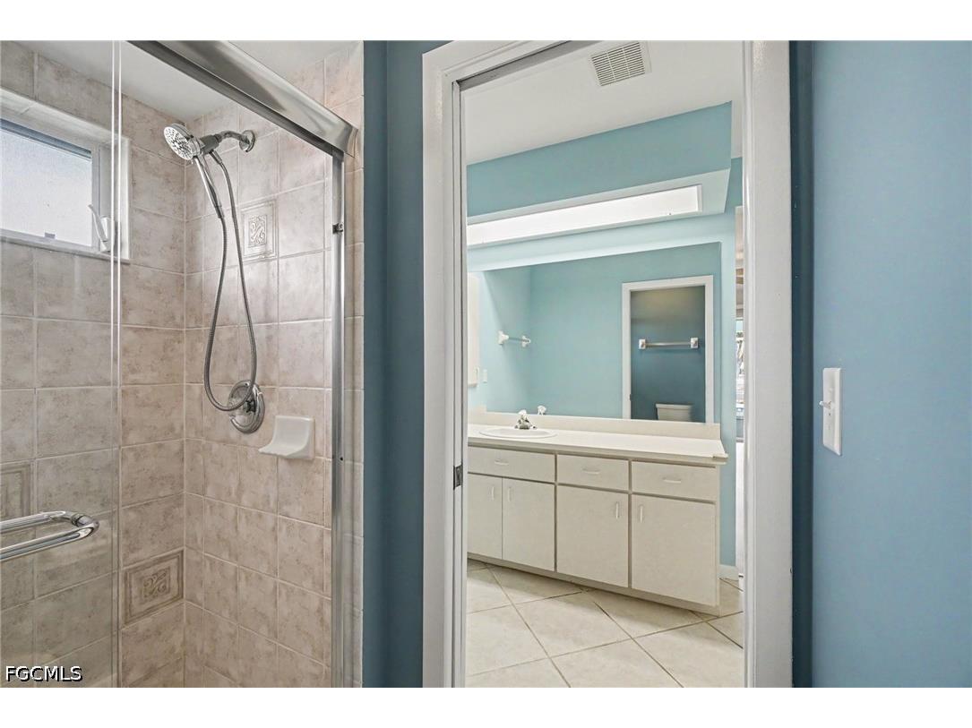 4437 SE 10th Avenue Cape Coral FL 33904 2026023200 image18