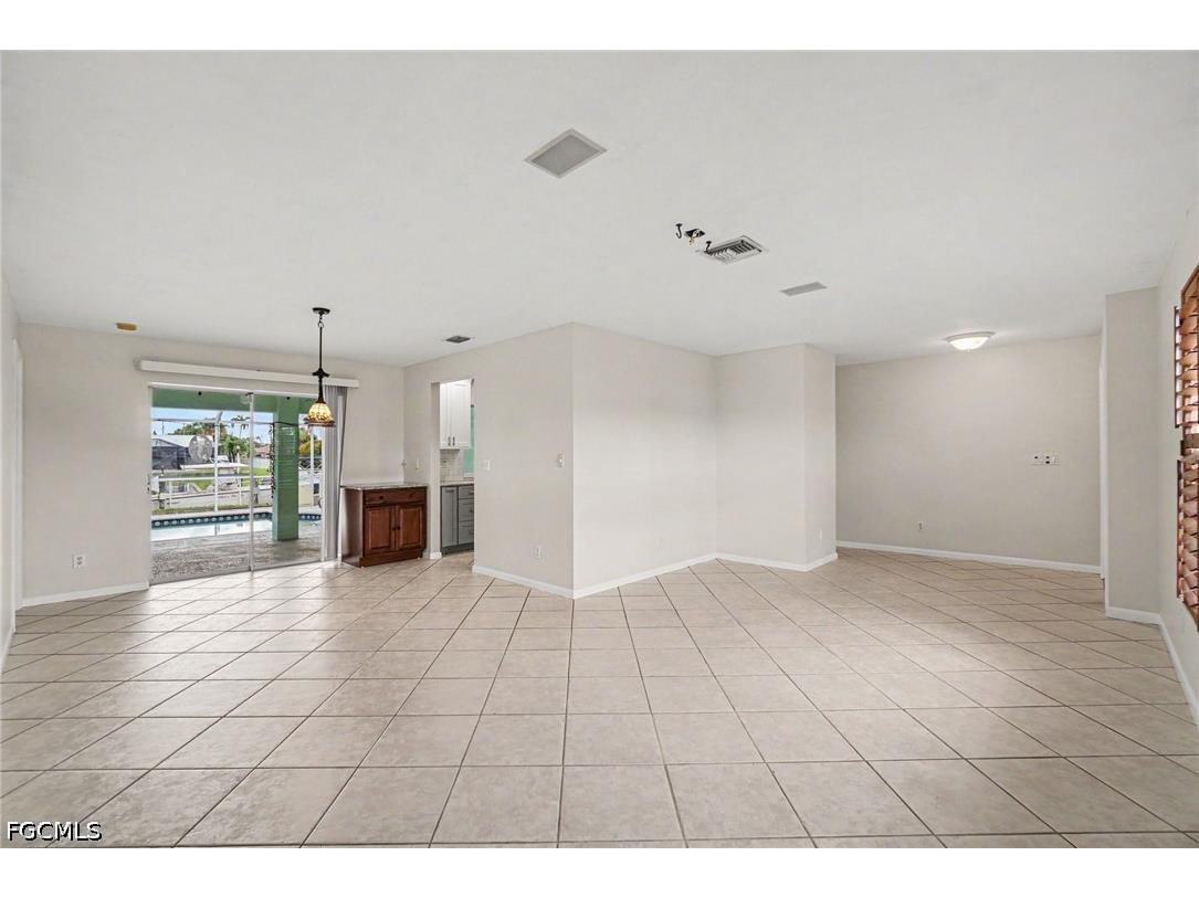 4437 SE 10th Avenue Cape Coral FL 33904 2026023200 image4