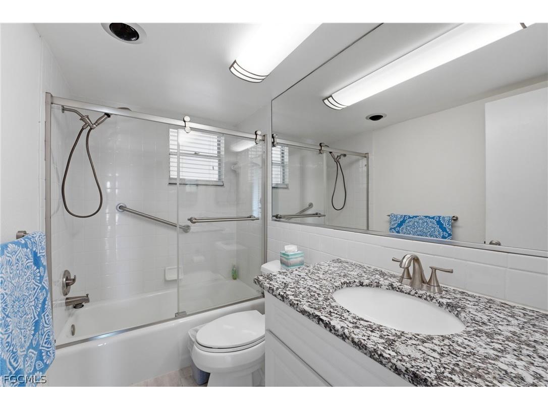 4440 Exeter Drive Longboat Key FL 34228 2026011631 image15