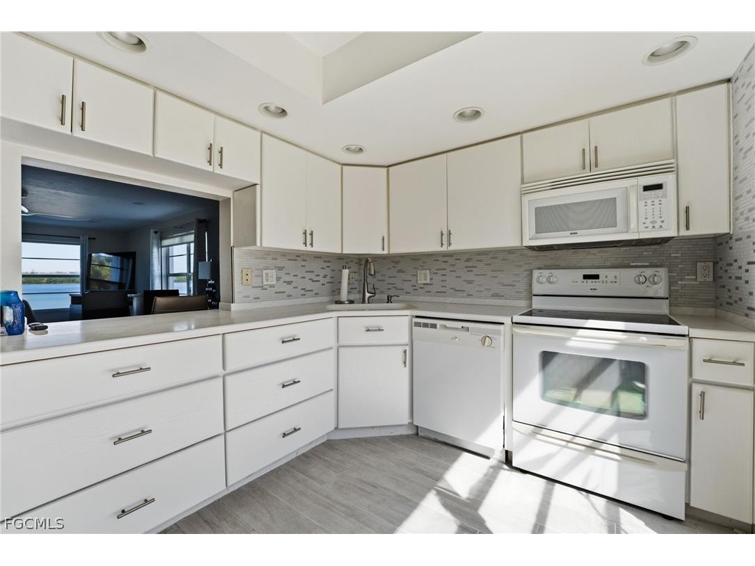 4440 Exeter Drive Longboat Key FL 34228 2026011631 image4