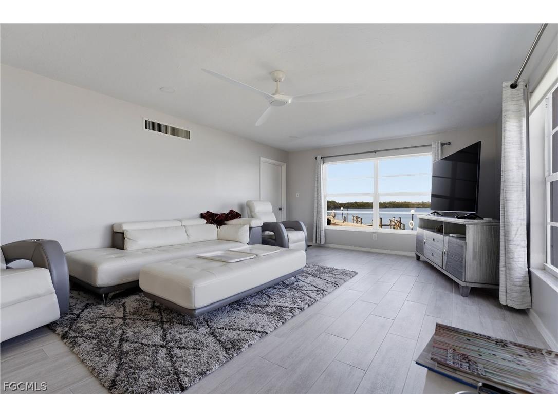 4440 Exeter Drive Longboat Key FL 34228 2026011631 image8
