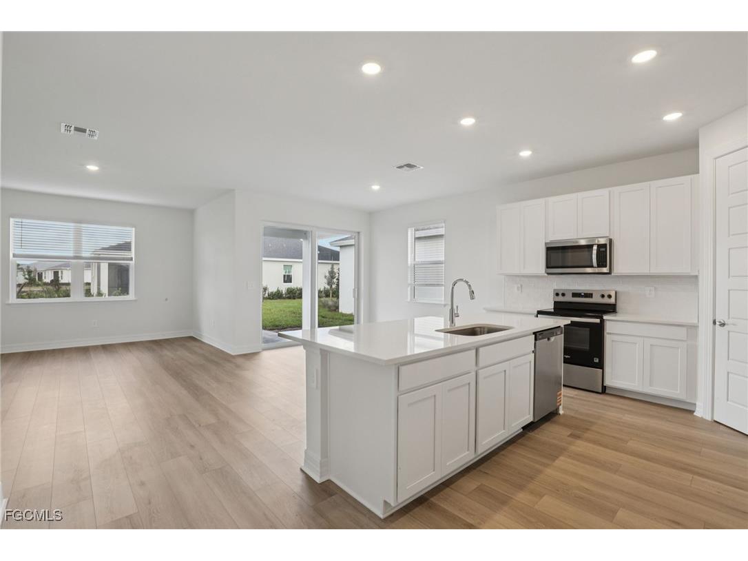 44404 Frontier Drive Punta Gorda FL 33982 2025016933 image4