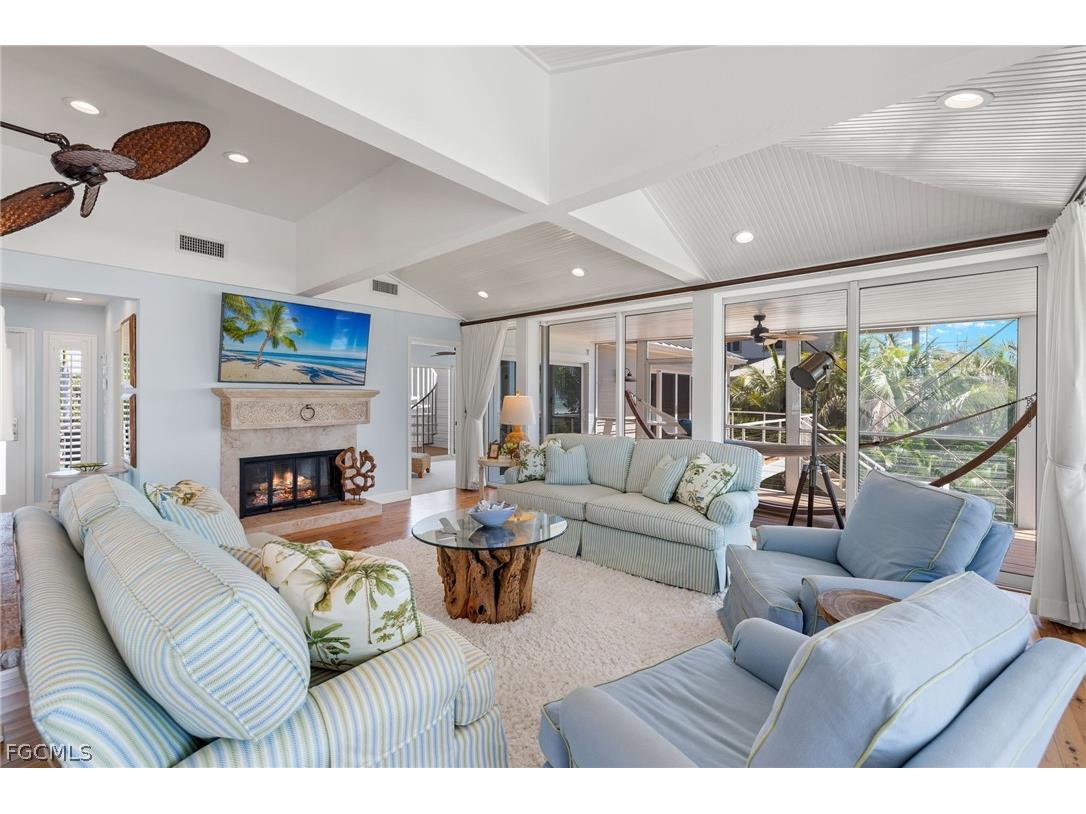 4443 Waters Edge Lane Sanibel FL 33957 2026007140 image6