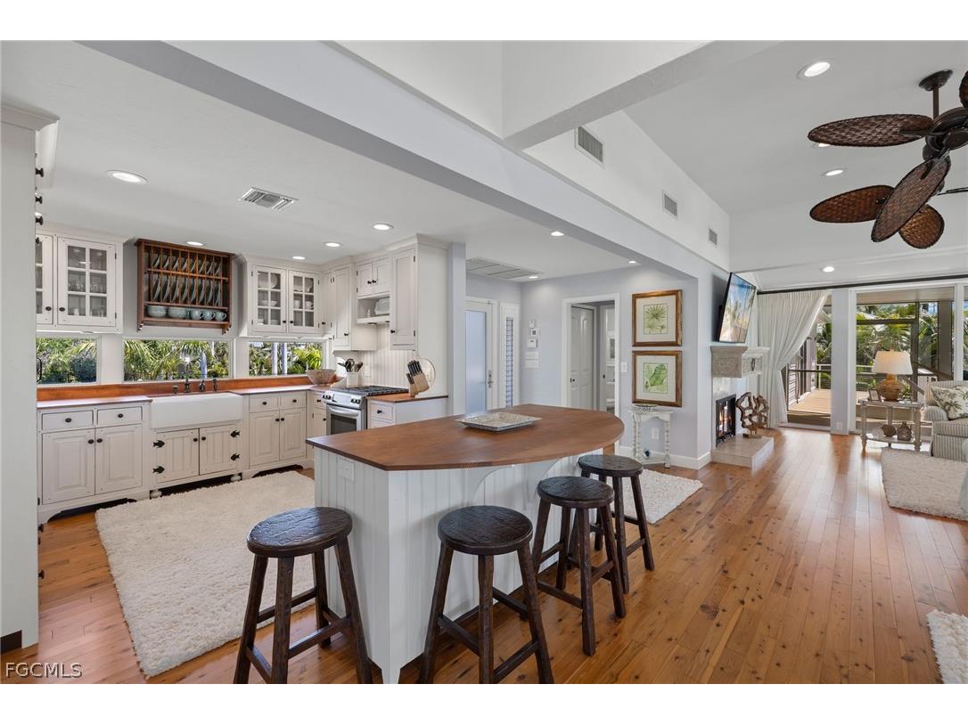 4443 Waters Edge Lane Sanibel FL 33957 2026007140 image9