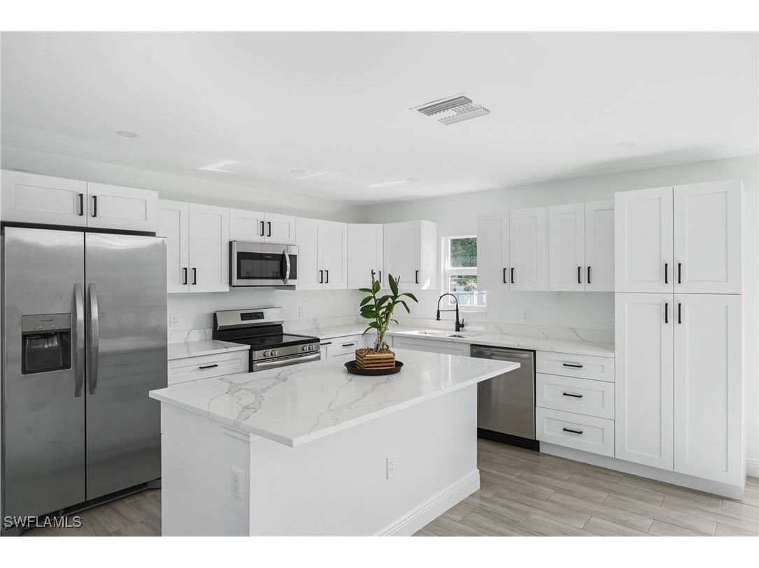 4448 18th Avenue SW Naples FL 34116 225064828 image1