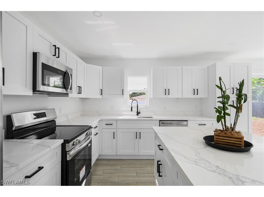 4448 18th Avenue SW Naples FL 34116 226009001 image1