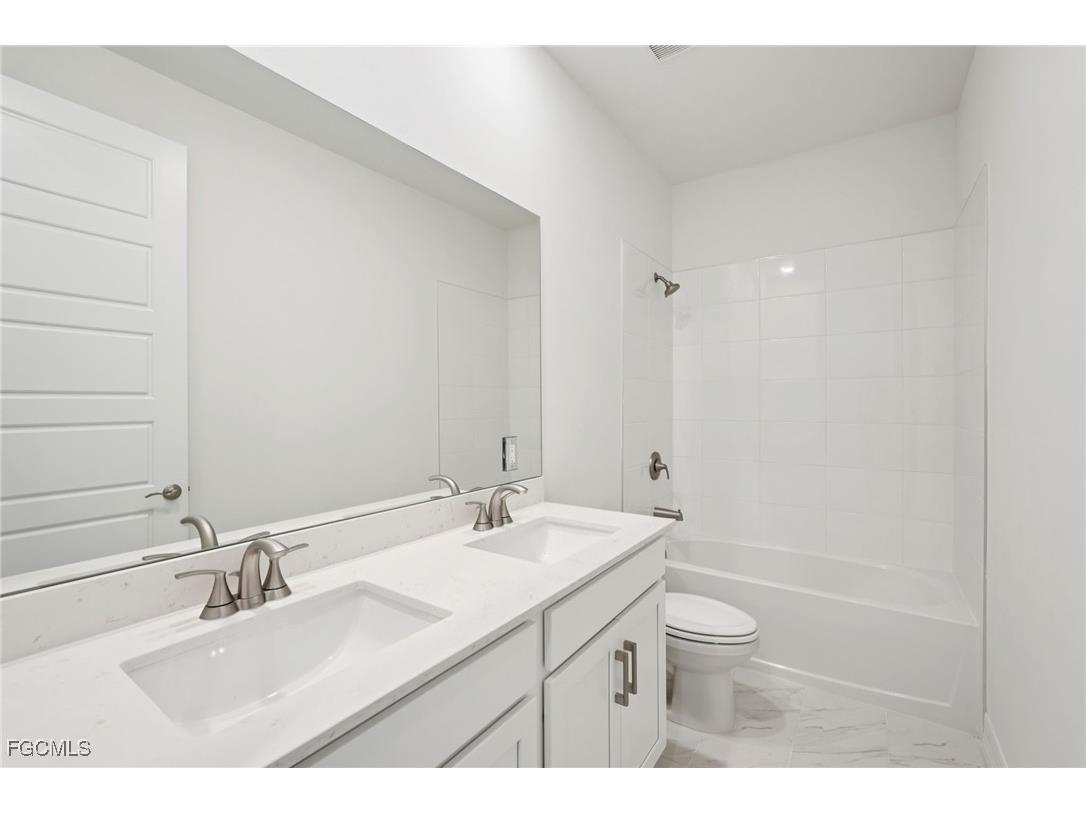 44496 Frontier Drive Punta Gorda FL 33982 2025008980 image25