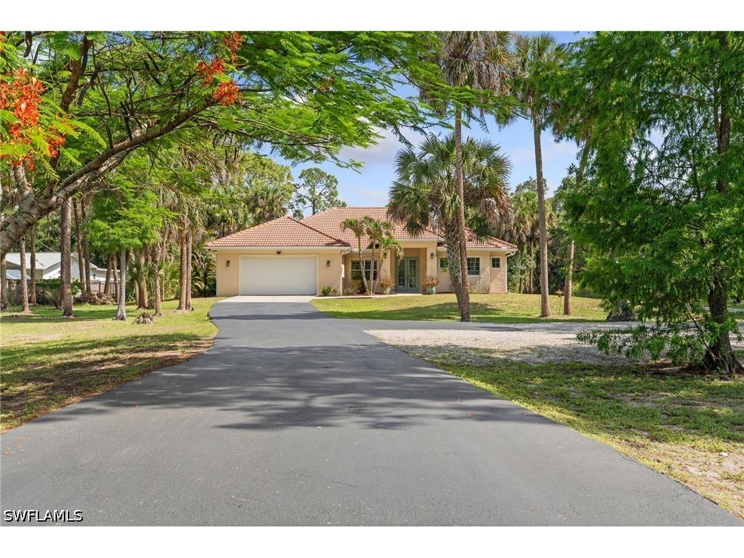 445 12th Avenue NW Naples FL 34120 226013440 image1