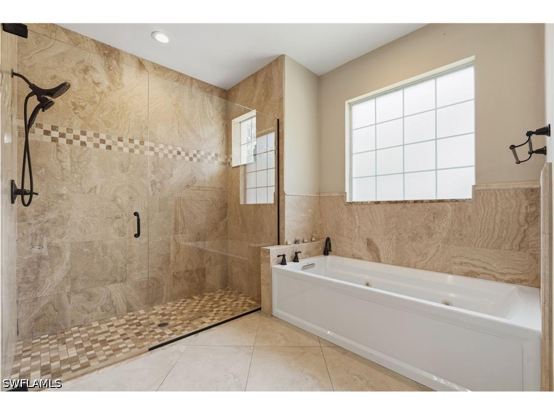 445 12th Avenue NW Naples FL 34120 226013440 image16