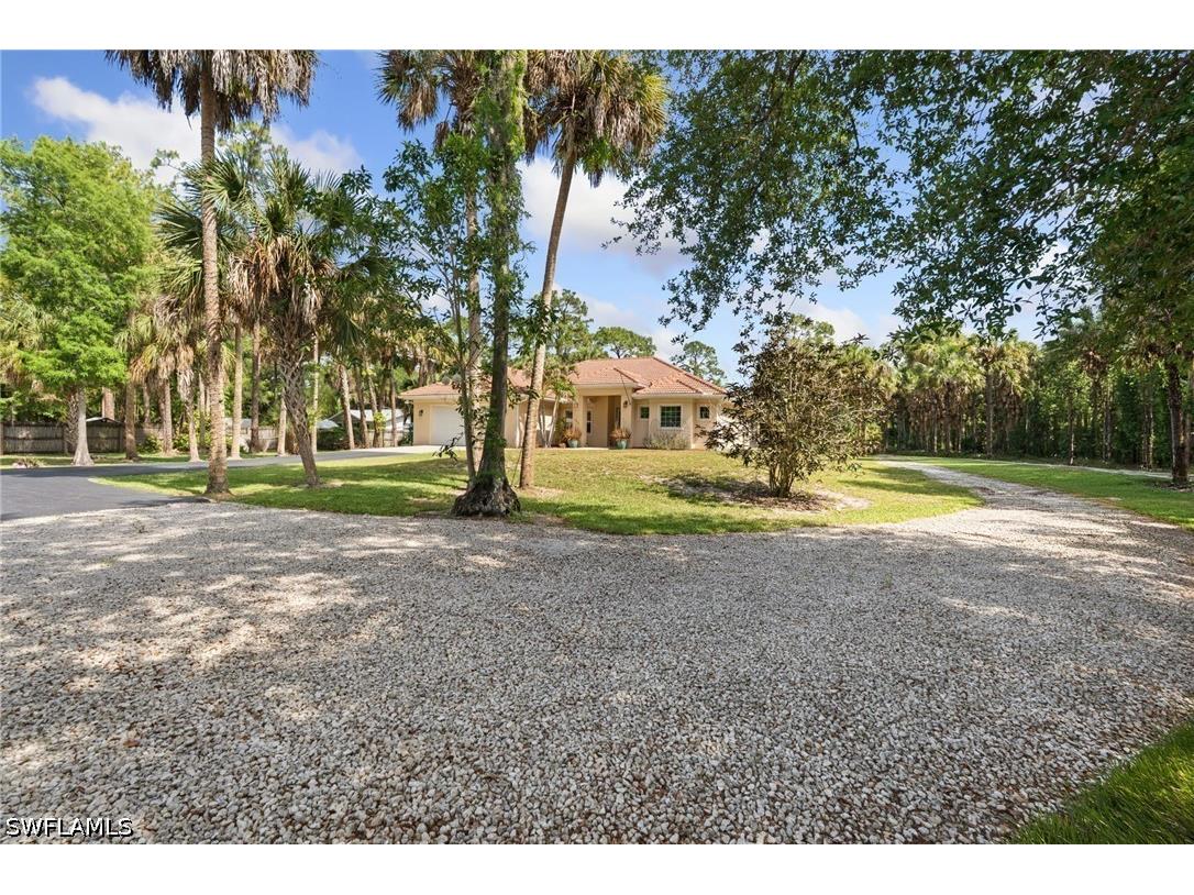 445 12th Avenue NW Naples FL 34120 226013440 image2