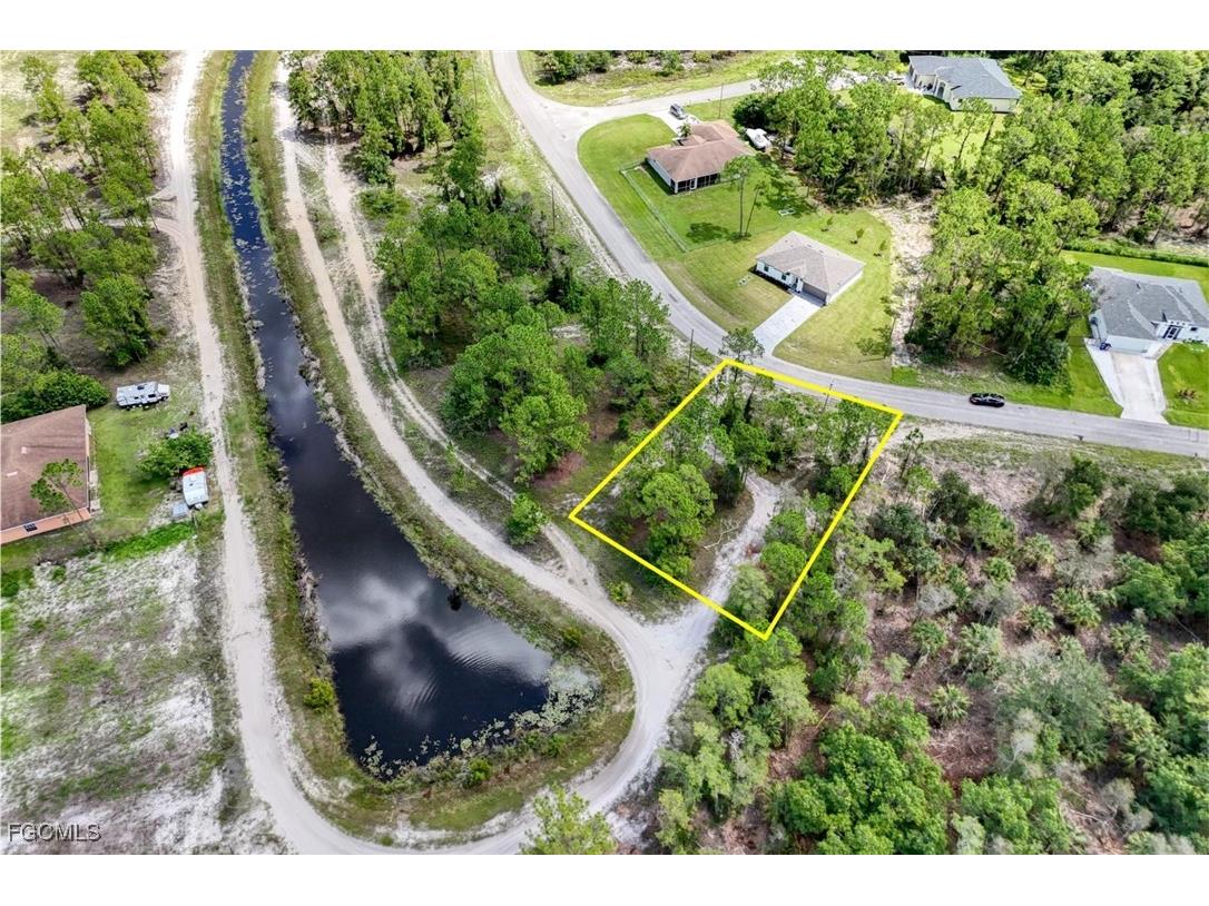 445 Burrstone Drive Lehigh Acres FL 33974 2025003080 image4