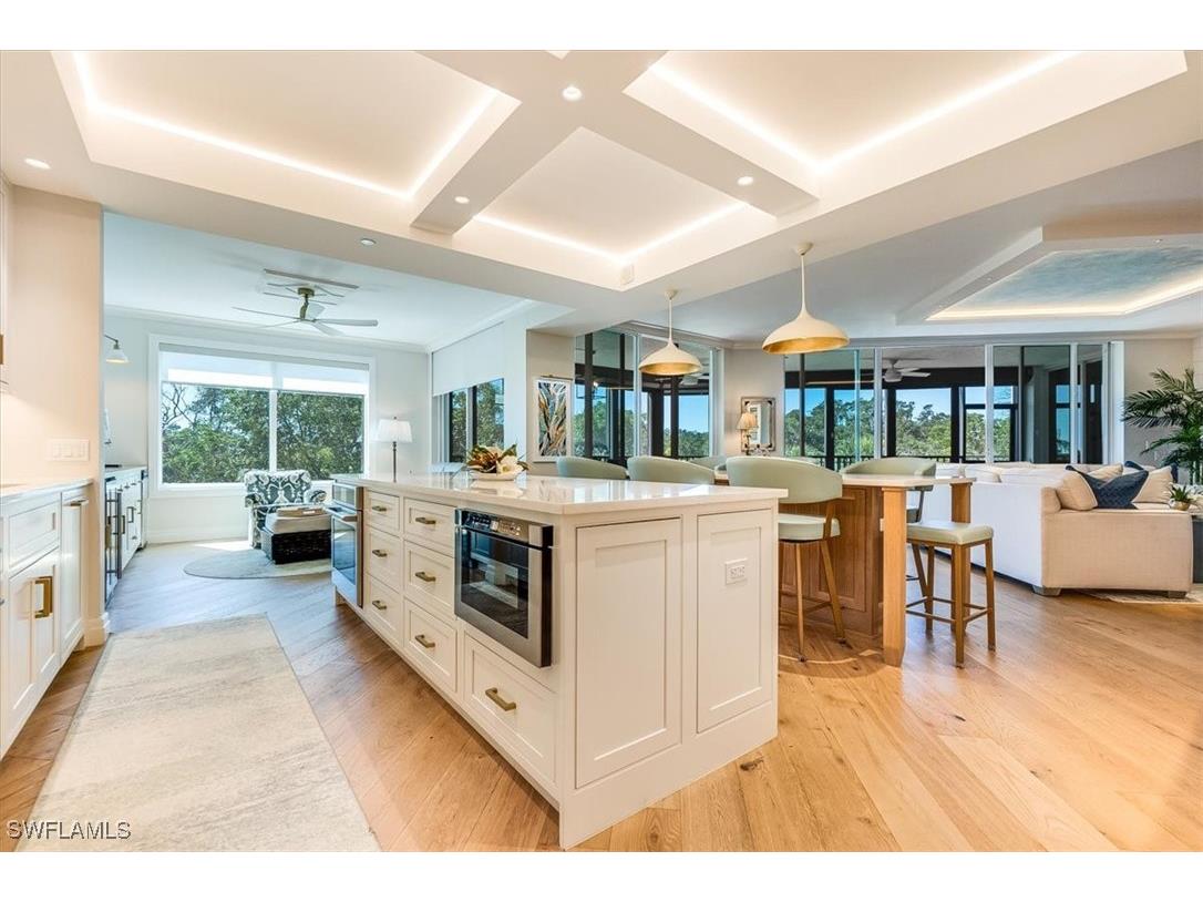 445 Cove Tower Drive #302 Naples FL 34110 225030036 image1