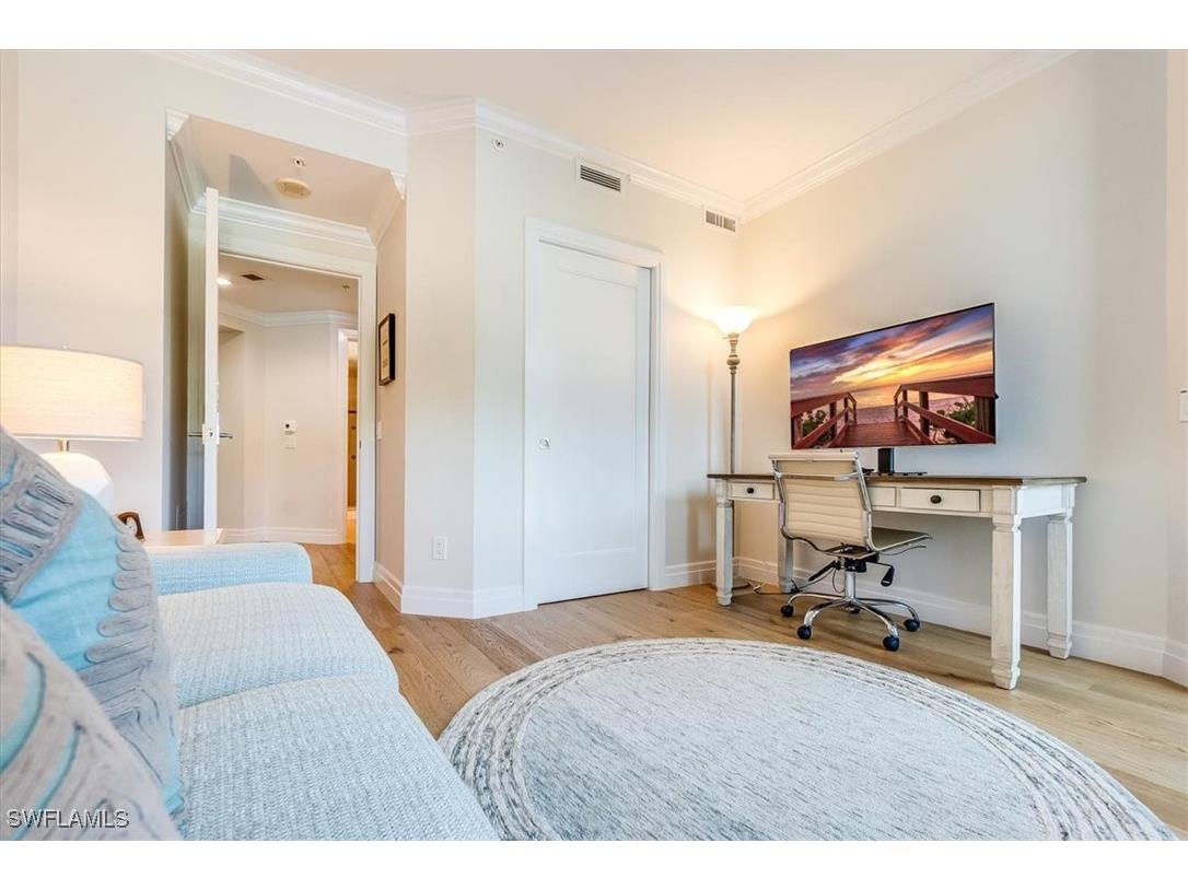 445 Cove Tower Drive #302 Naples FL 34110 225030036 image31