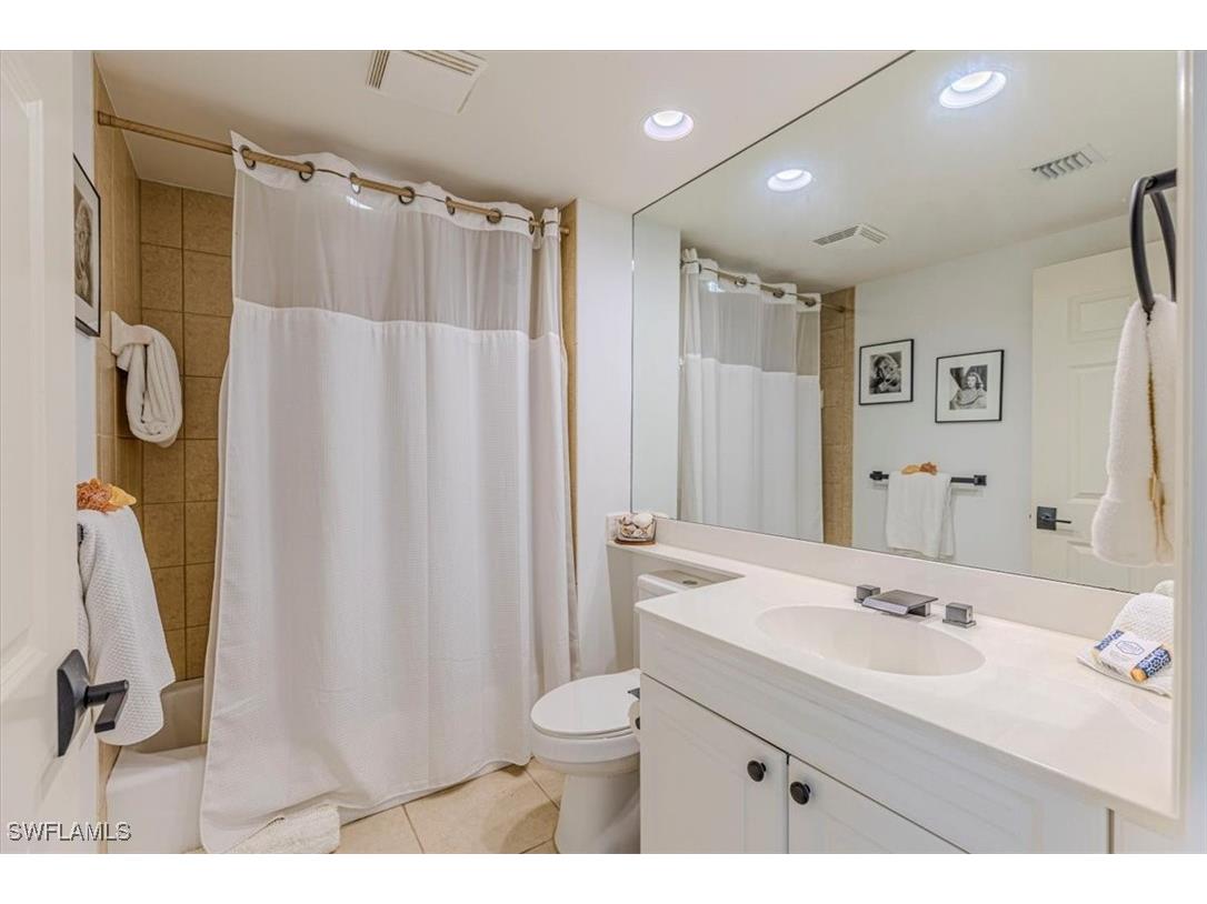 445 Cove Tower Drive #504 Naples FL 34110 226003007 image26