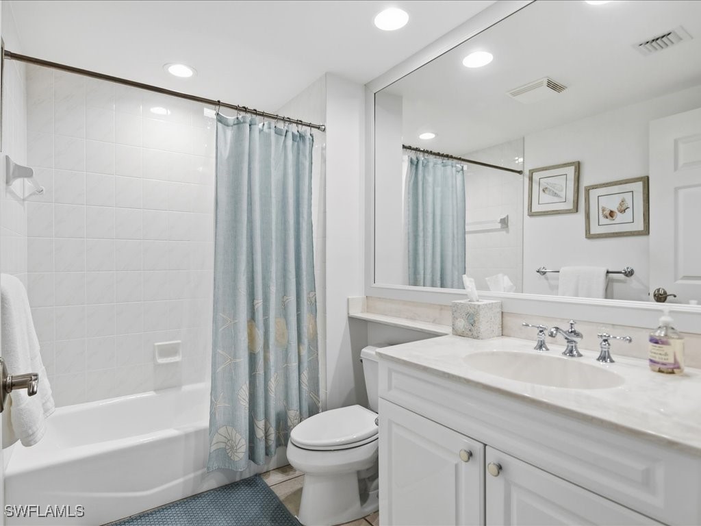 445 Cove Tower Drive #704 Naples FL 34110 225080894 image17