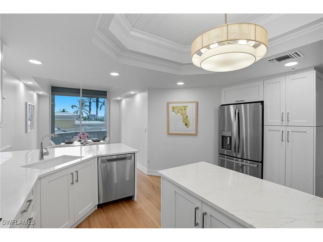 445 Dockside Drive #B202 Naples FL 34110 225073676 image17