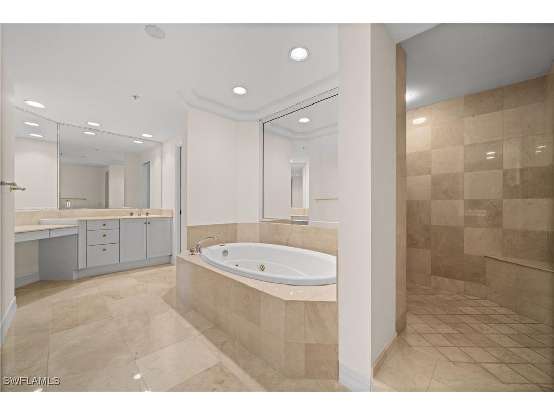 445 Dockside Drive #A504 Naples FL 34110 225084851 image35