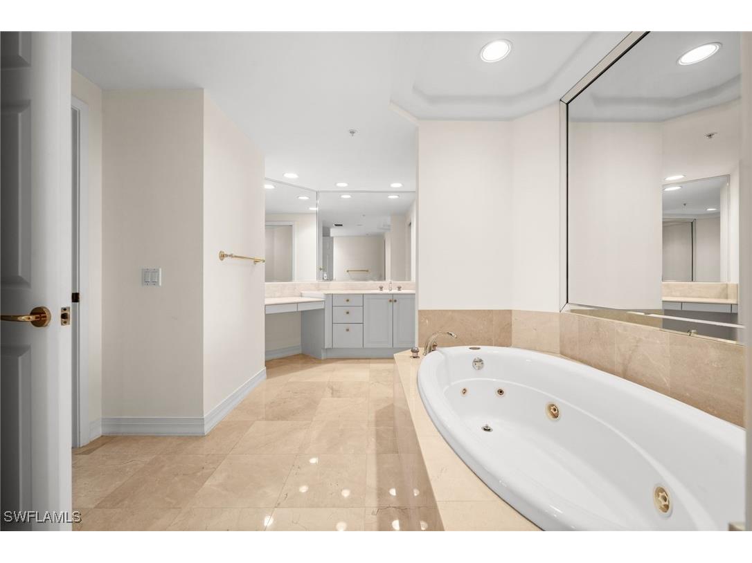 445 Dockside Drive #A504 Naples FL 34110 225084851 image36
