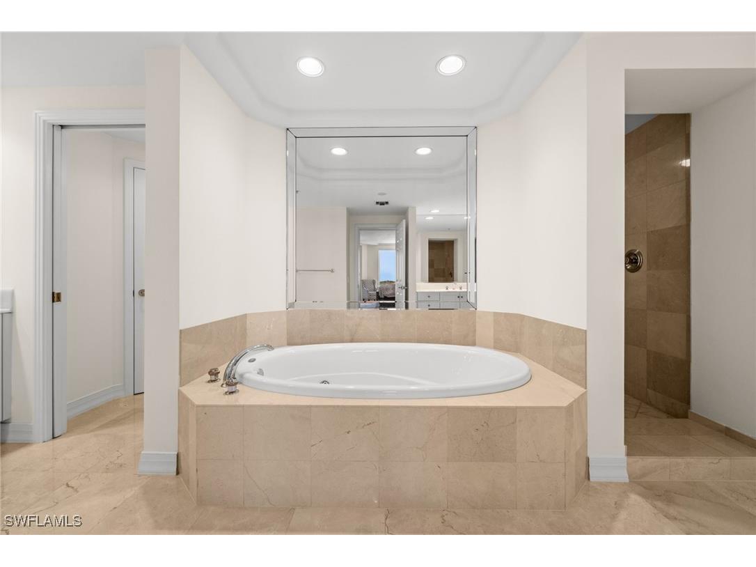 445 Dockside Drive #A504 Naples FL 34110 225084851 image37