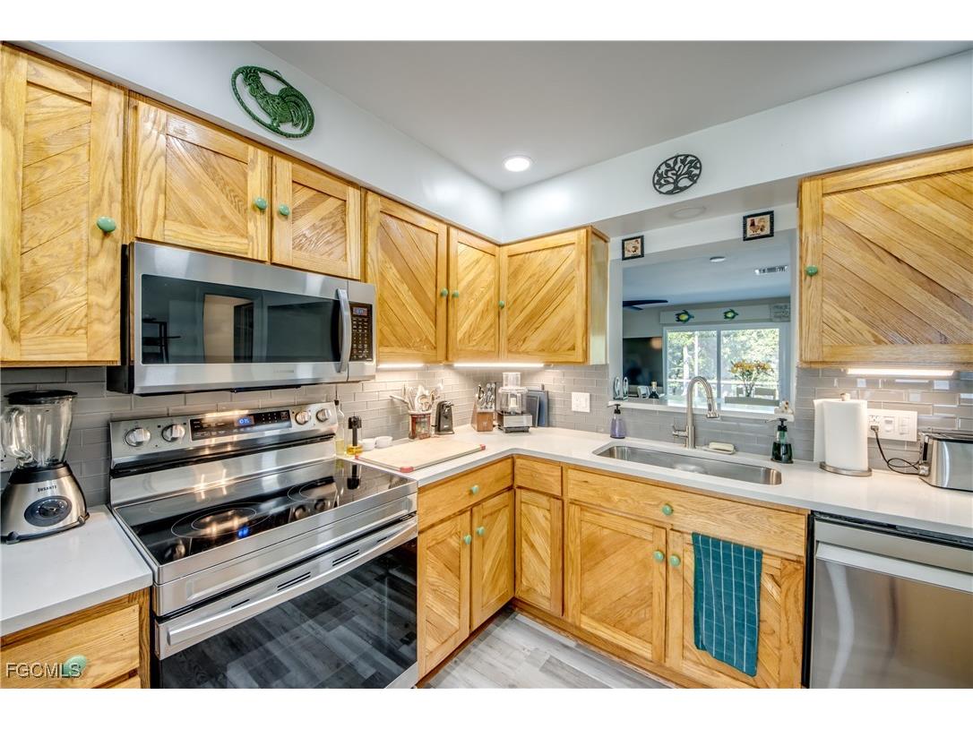 445 Donora Boulevard Fort Myers Beach FL 33931 2025015200 image17