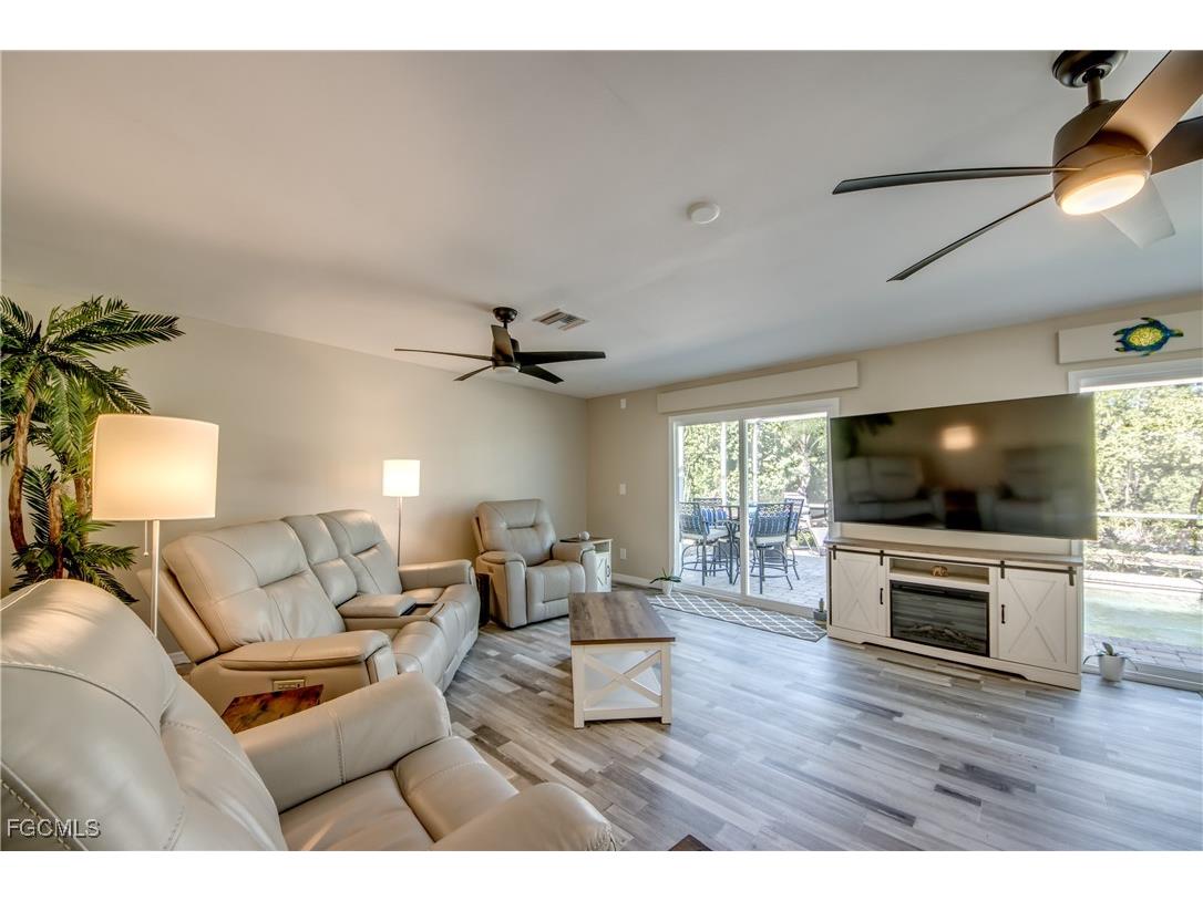 445 Donora Boulevard Fort Myers Beach FL 33931 2025015200 image19