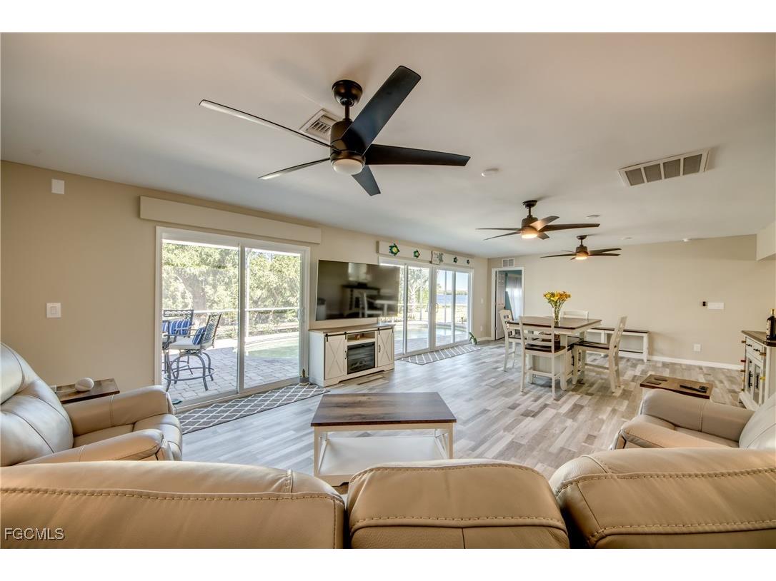 445 Donora Boulevard Fort Myers Beach FL 33931 2025015200 image20