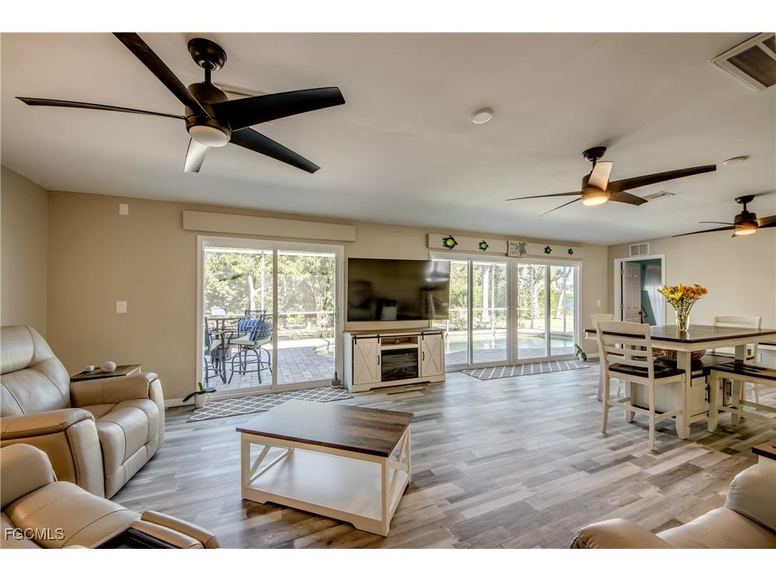 445 Donora Boulevard Fort Myers Beach FL 33931 2025015200 image21