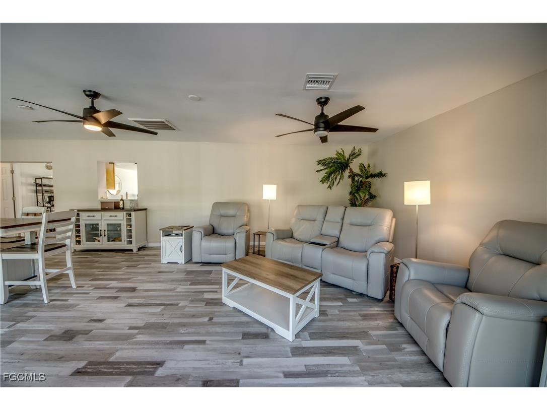 445 Donora Boulevard Fort Myers Beach FL 33931 2025015200 image23