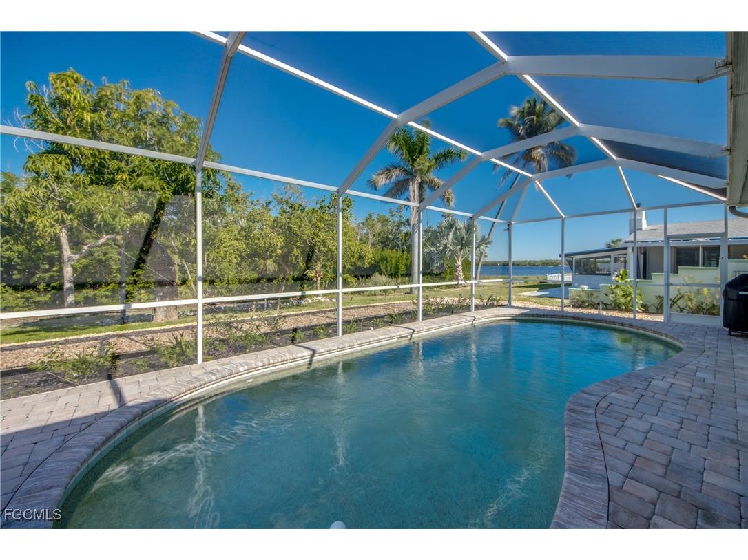 445 Donora Boulevard Fort Myers Beach FL 33931 2025015200 image33