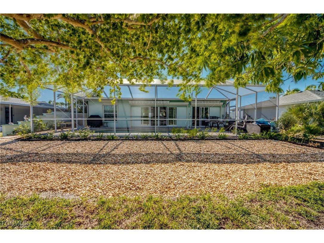 445 Donora Boulevard Fort Myers Beach FL 33931 2025015200 image41